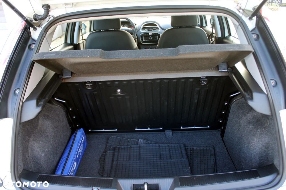 Fiat Punto 1.2 Young - 15