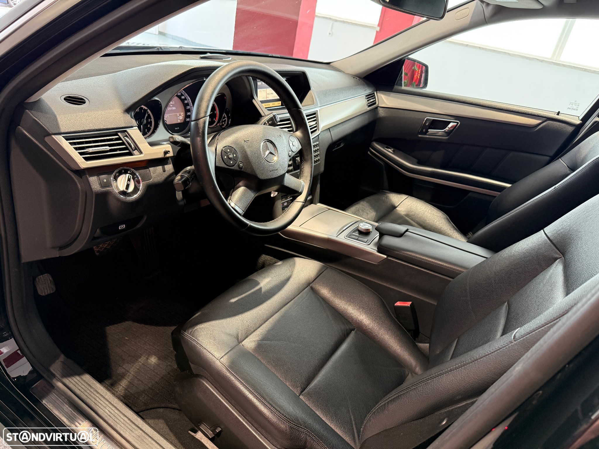 Mercedes-Benz E 350 CDi Avantgarde 4-Matic BlueEfficiency - 8