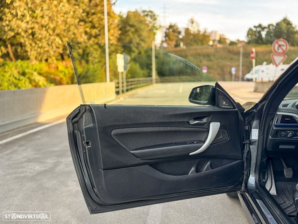 BMW 218 - 25