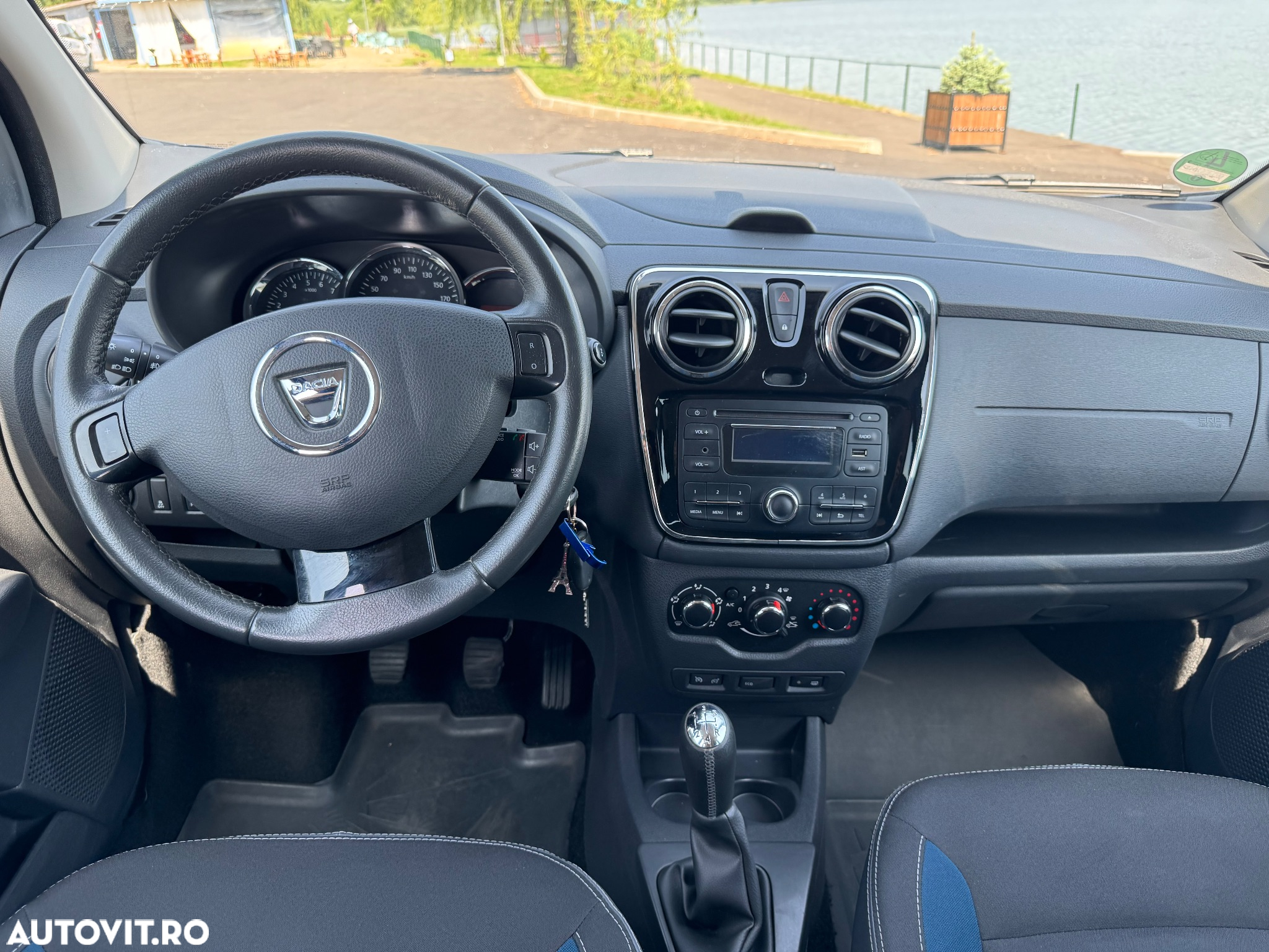 Dacia Lodgy 1.2 TCe 115 CP Laureate - 15
