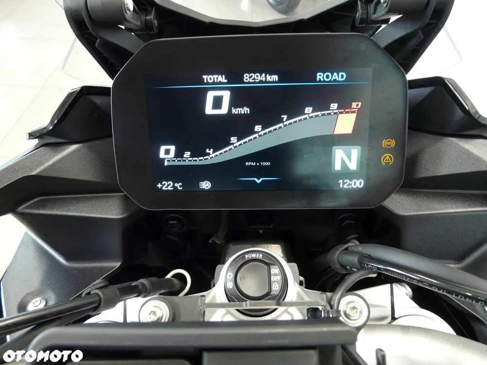 BMW XR - 17