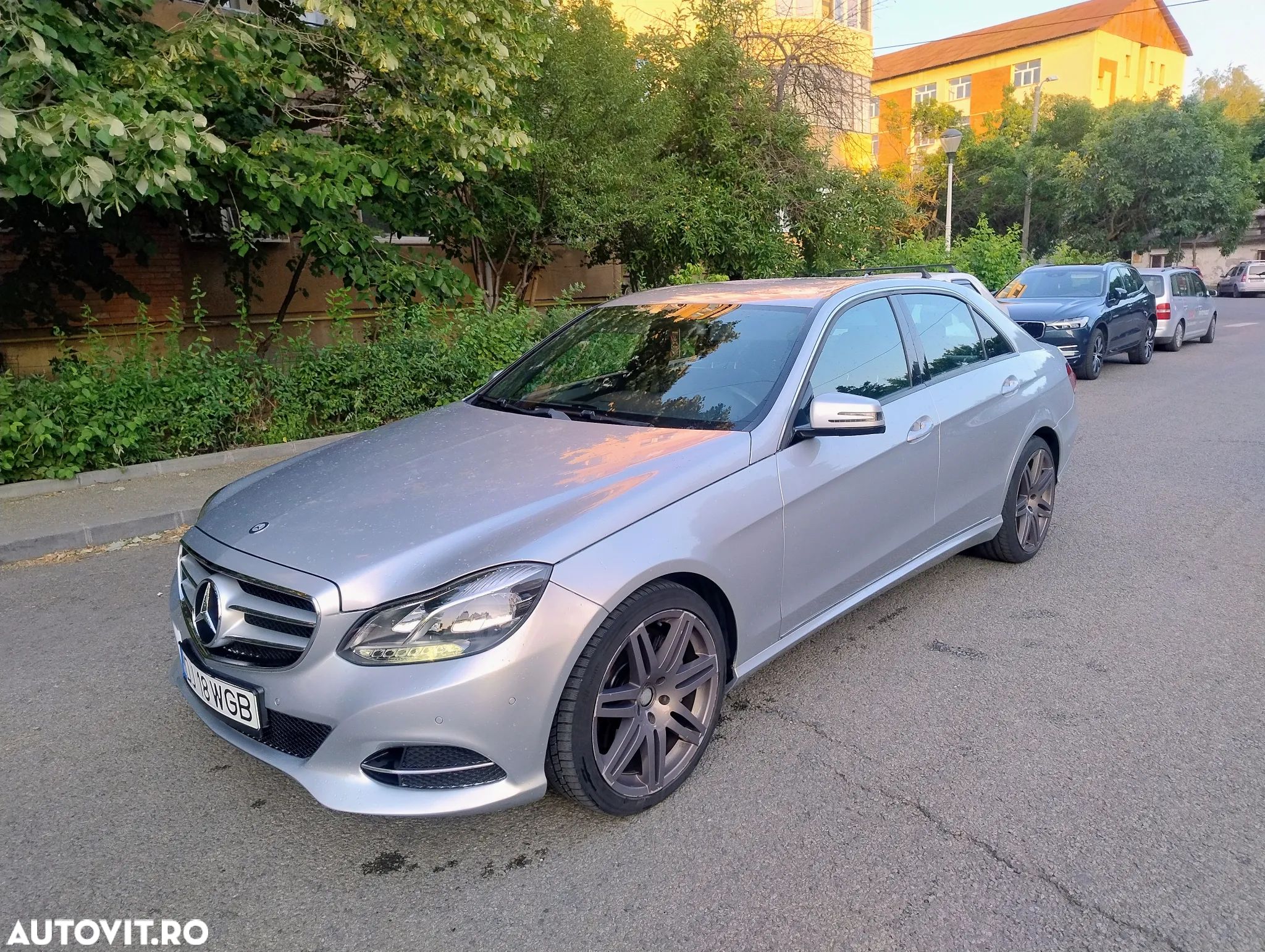 Mercedes-Benz E 200 BlueTEC 7G-TRONIC Avantgarde - 1
