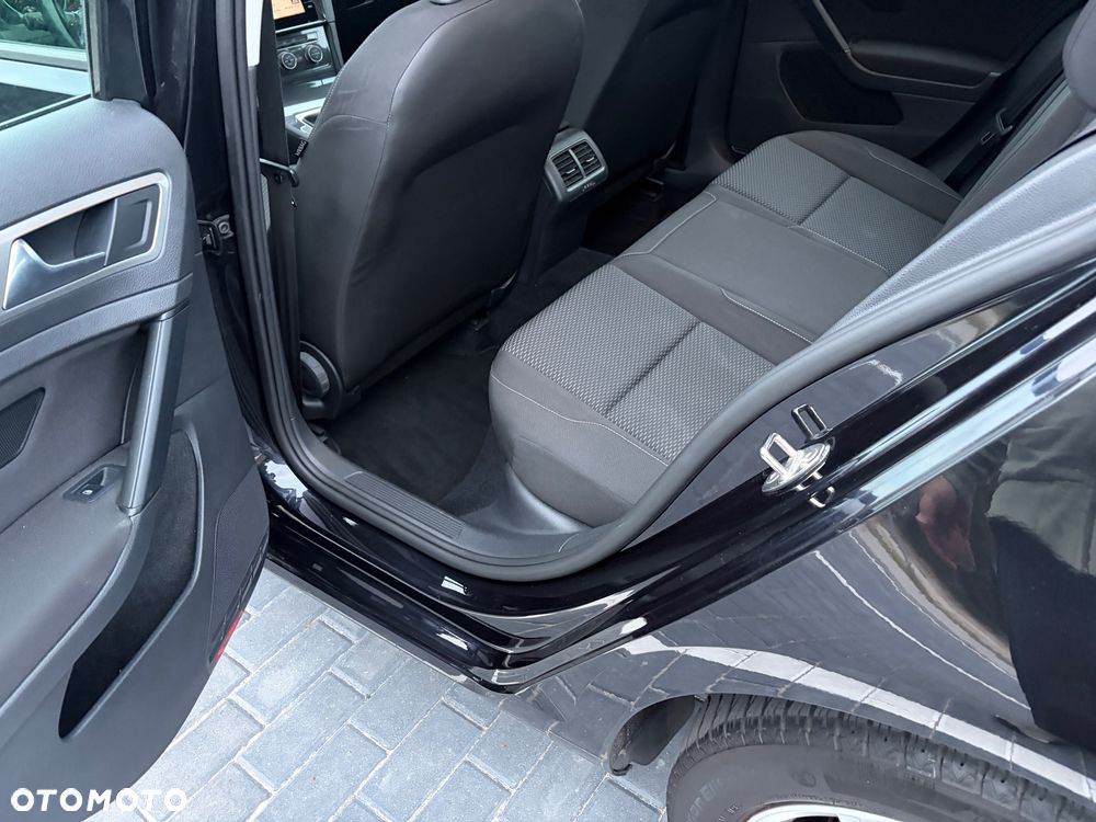 Volkswagen Golf 1.6 TDI (BlueMotion Technology) Trendline - 18