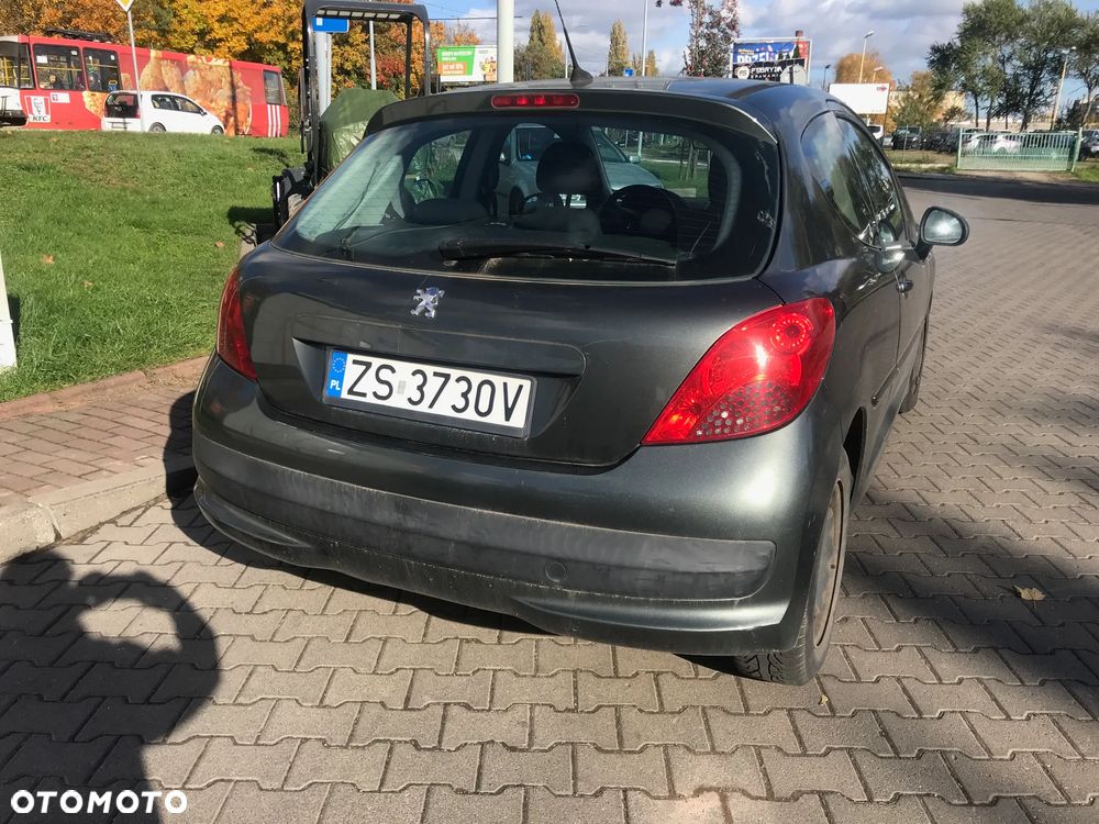 Peugeot 207 1.6 HDi 16V Trendy - 3