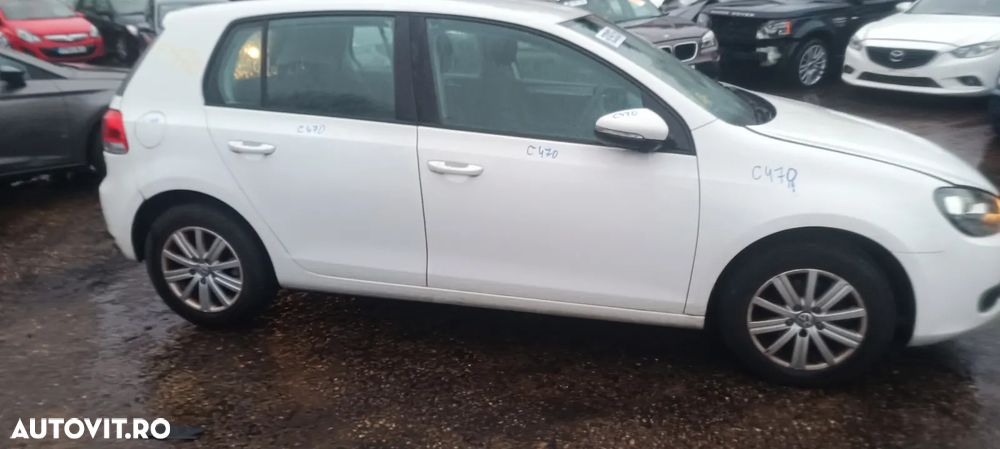 Dezmembrari / Dezmembrez VW Golf 6 (5K1) 1.6 TDI CAYB cutie viteze manuala cod culoare LB9A - 3