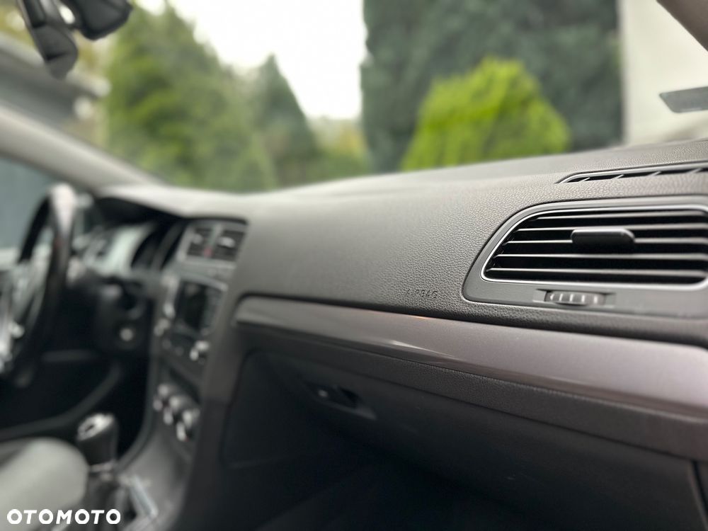 Volkswagen Golf VII 1.2 TSI BMT Trendline - 28