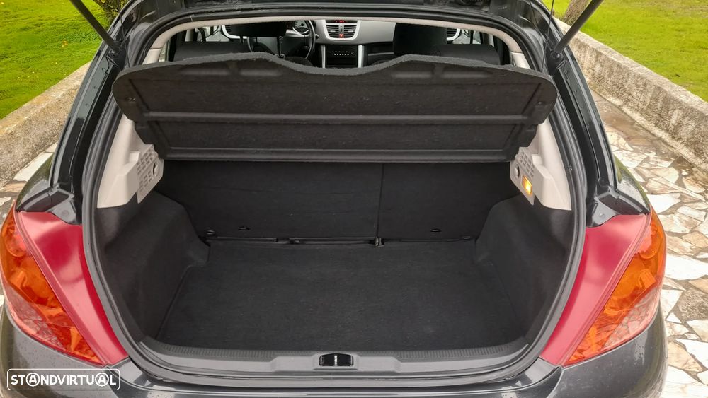 Peugeot 207 1.4 16V Trendy - 28