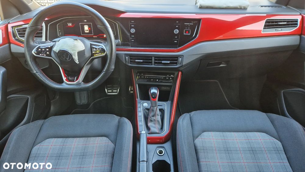 Volkswagen Polo 2.0 TSI GTI DSG - 24