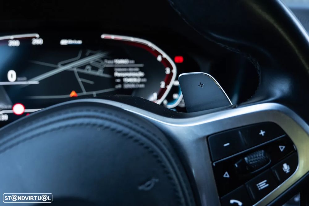 BMW 330 e Pack M Auto - 6