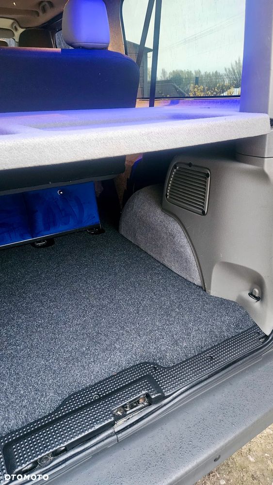 Opel Vivaro L2H1 2.9t - 15