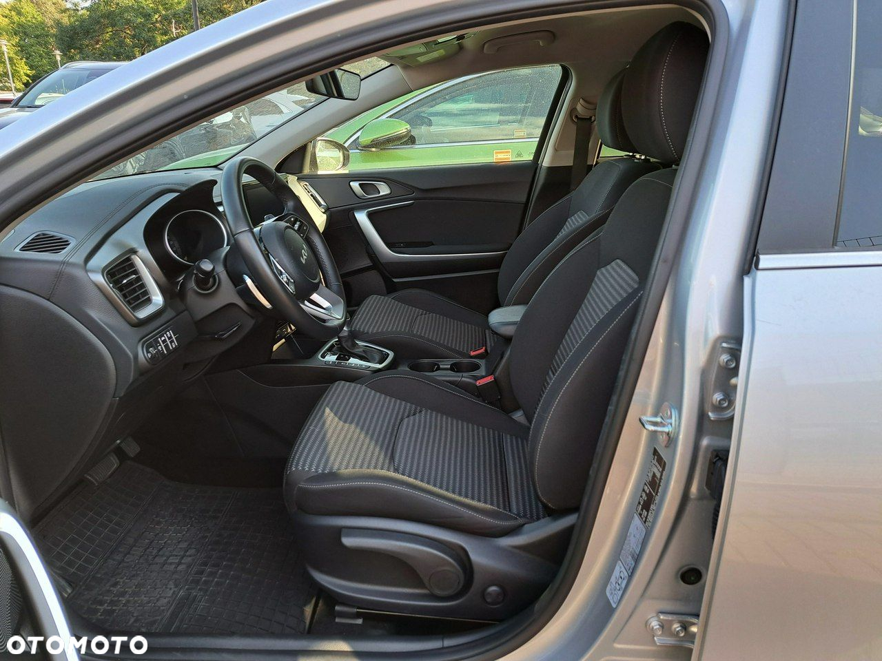 Kia Ceed 1.5 T-GDI M - 14