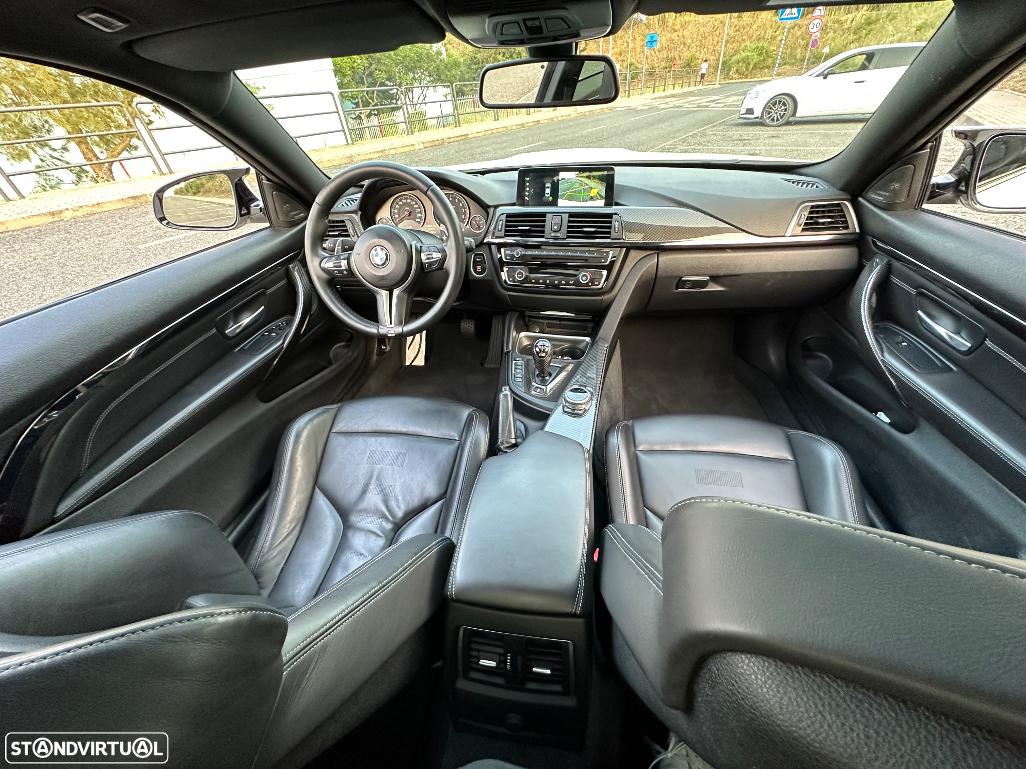 BMW M4 Auto - 13