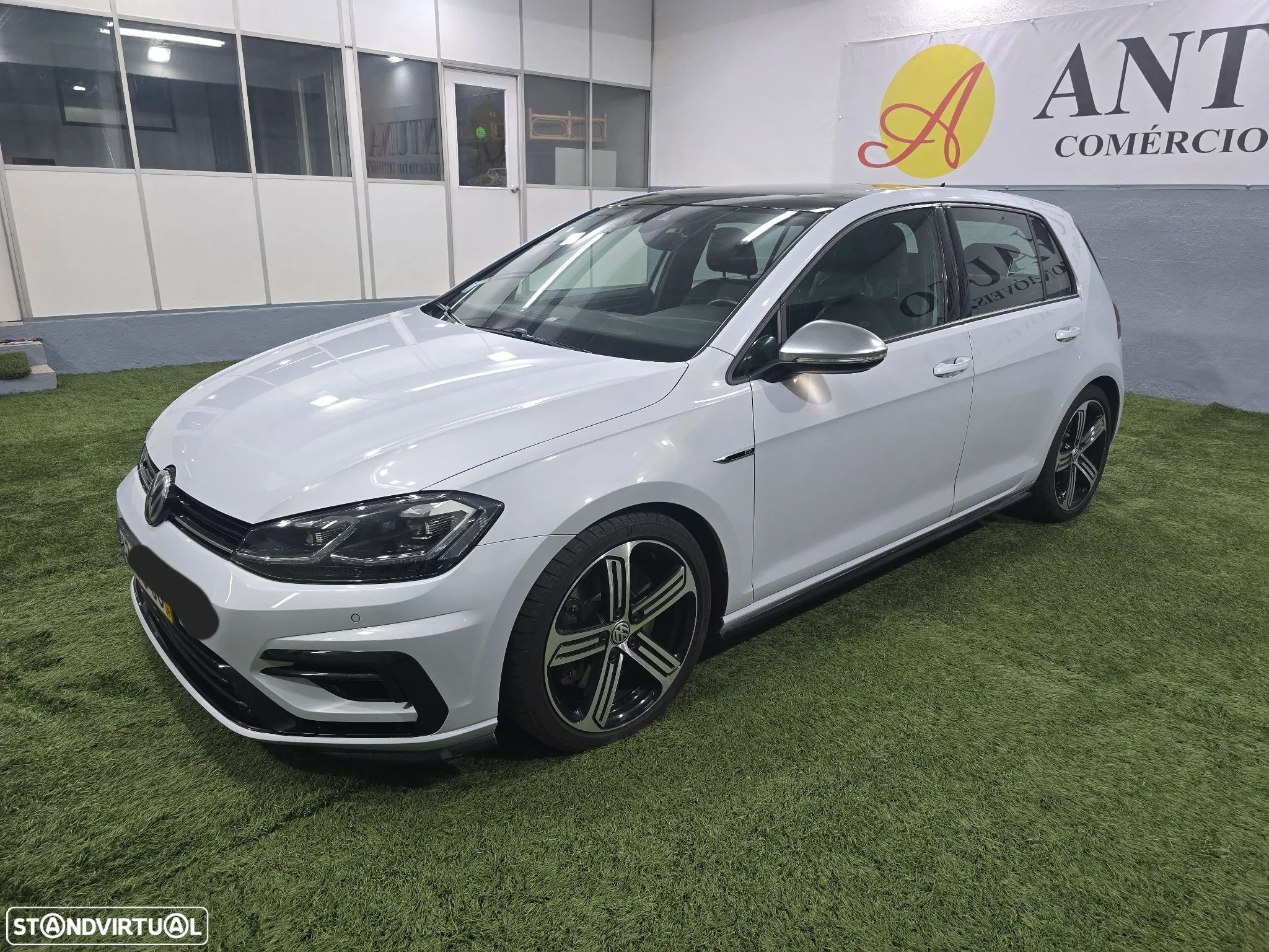 VW Golf 2.0 TSI R DSG - 1