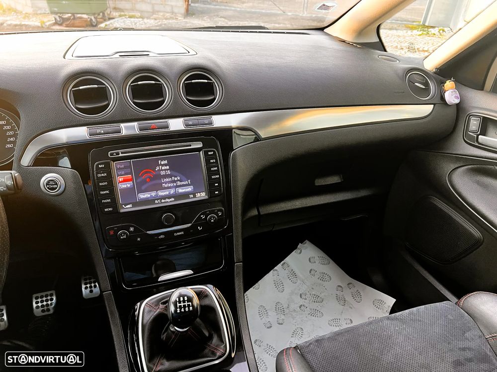 Ford S-Max 2.2 TDCi DPF Titanium X - 11