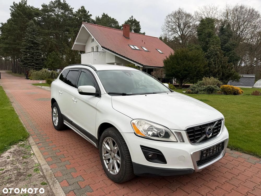Volvo XC 60 D5 AWD Momentum - 1