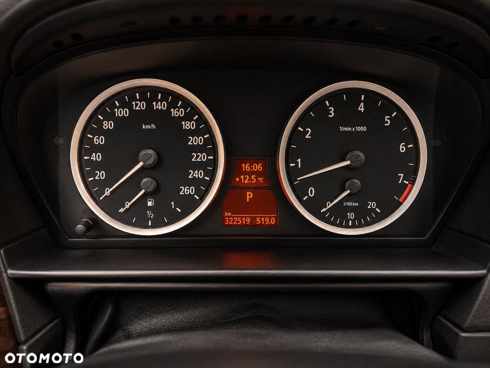 BMW Seria 5 530i - 15