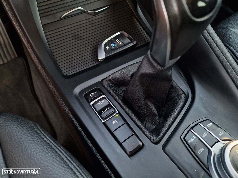 BMW X1 16 d sDrive Advantage - 29
