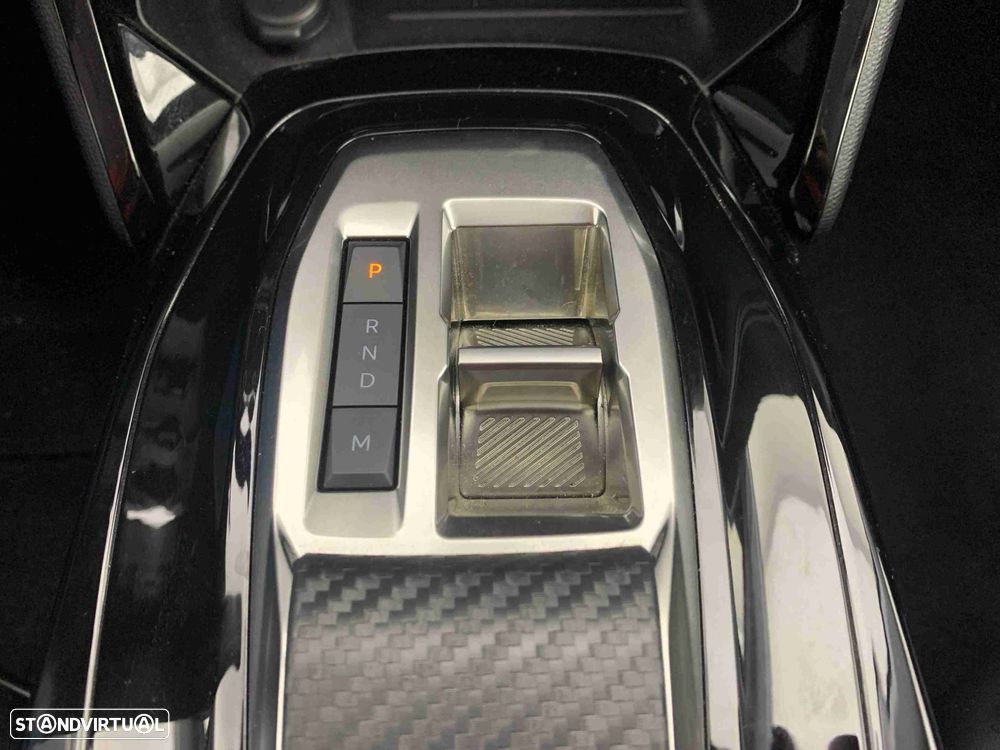 Peugeot 208 1.2 Hybrid Allure e-DCS6 - 10