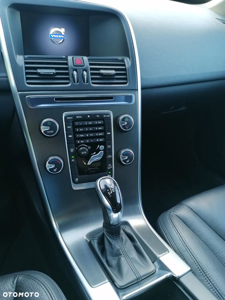 Volvo XC 60 D5 AWD Summum - 21