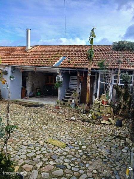 Vivenda V2 de luxo mais outro espaço de area coberta no lote com mais - Grande imagem: 3/6
