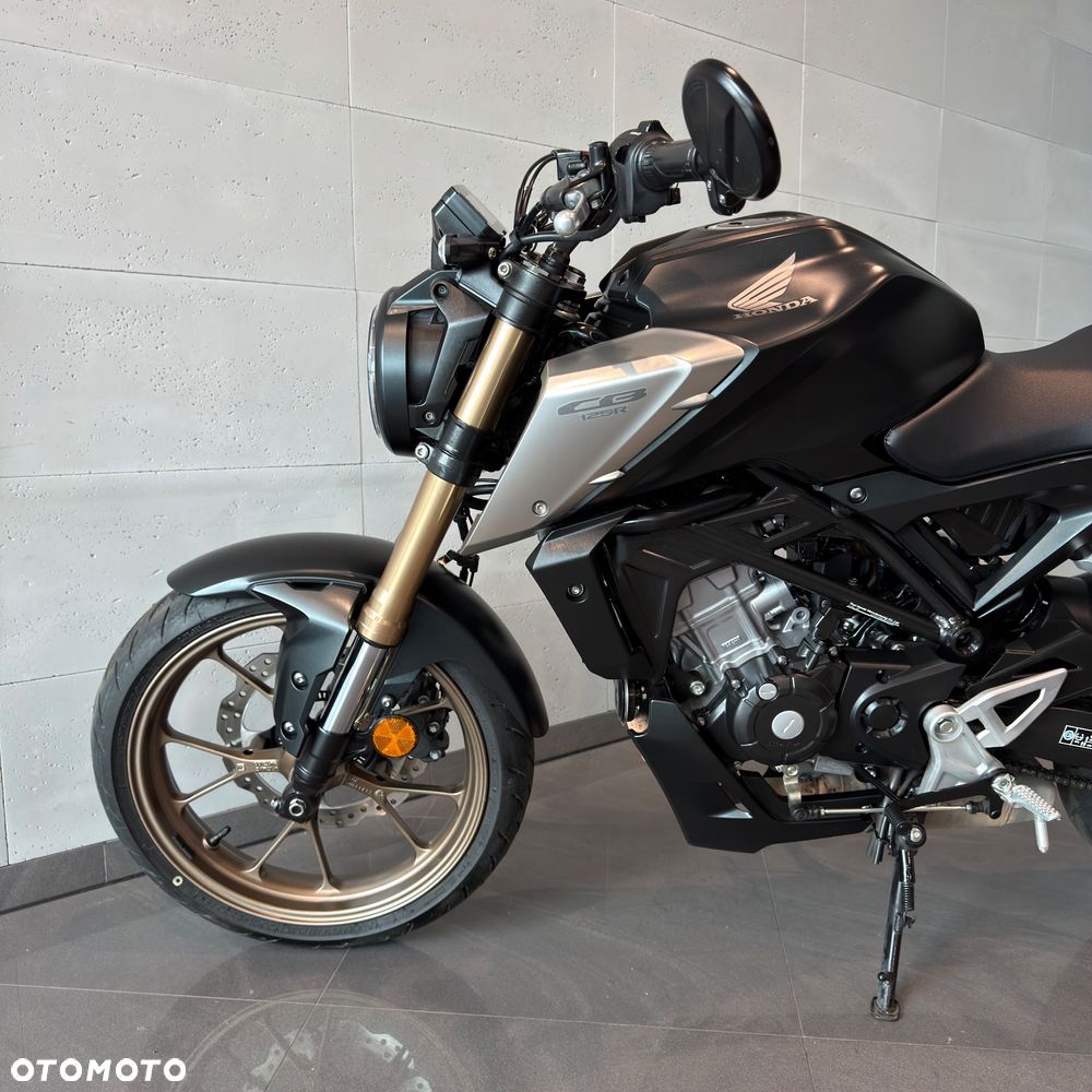 Honda CB - 10