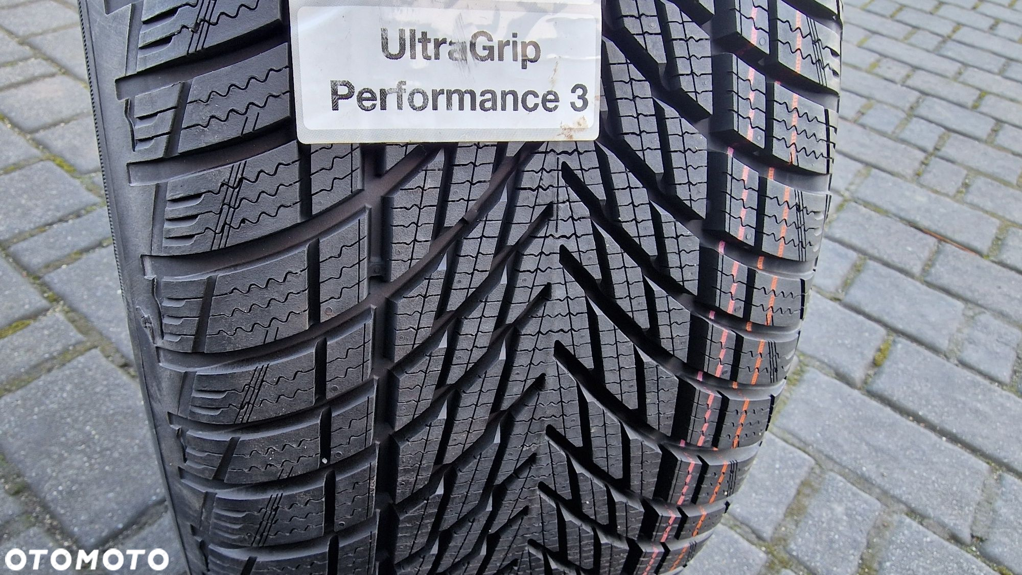 Nowe Opony Zimowe Goodyear UltraGrip Performance 3 235/45R18  2923 4s - 2