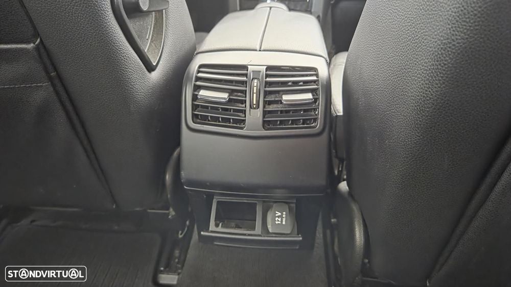 Mercedes-Benz E 220 CDi Avantgarde BlueEfficiency Auto - 13