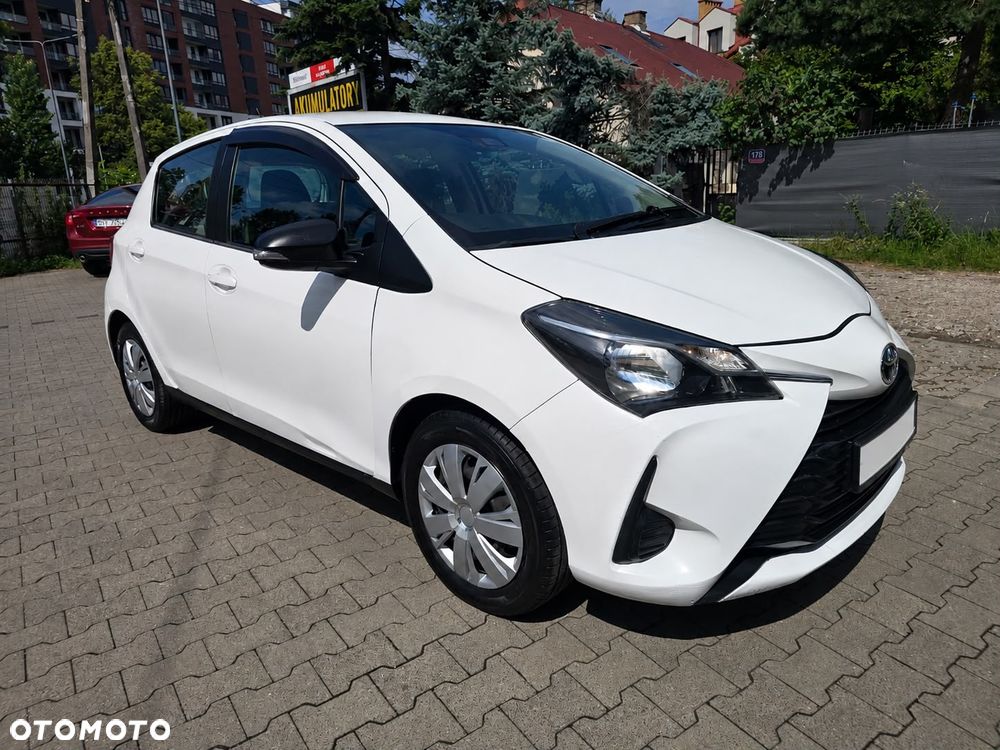 Toyota Yaris 1.5 Comfort CVT - 21