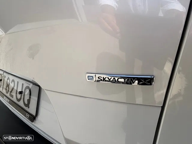 Mazda CX-30 2.0 e-Skyactiv-X Homura AWD AT - 17