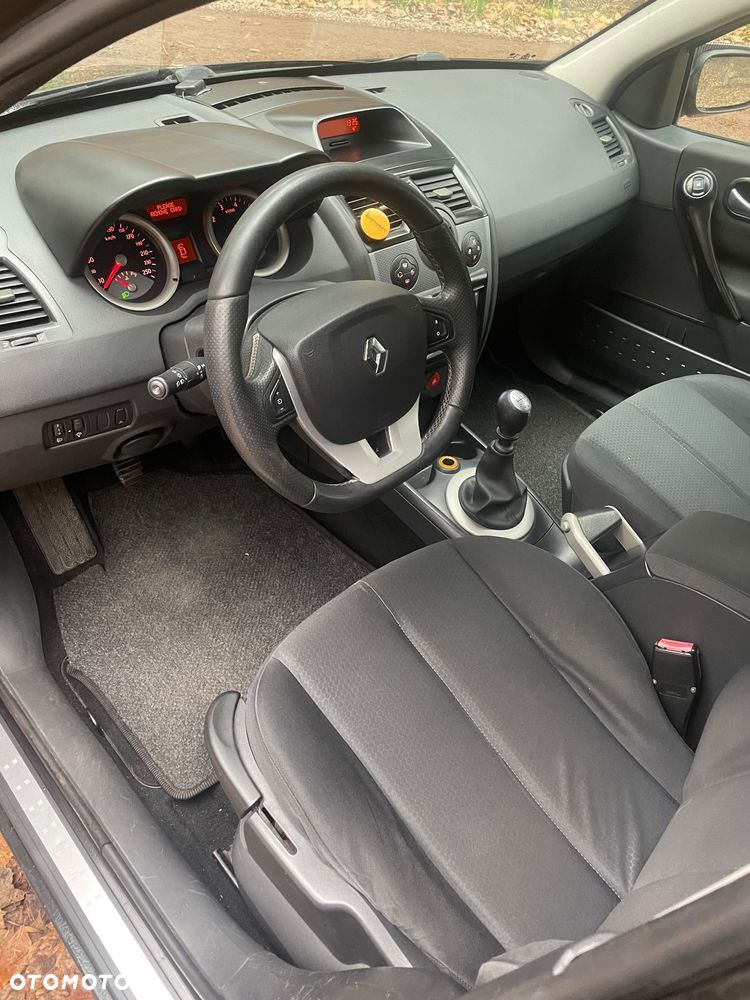 Renault Megane 2.0 Luxe Privilege - 14
