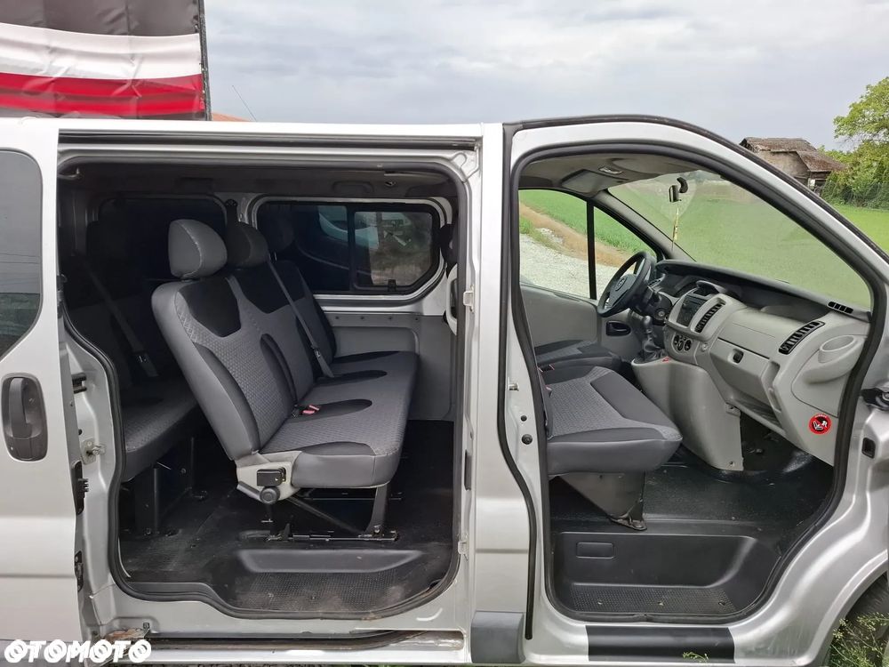 Opel Vivaro - 9