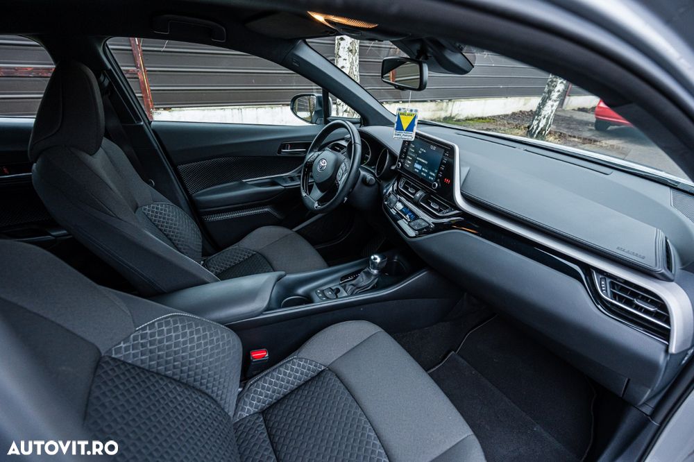 Toyota C-HR 1.8 HSD 4x2 CVT C-ult LED - 21
