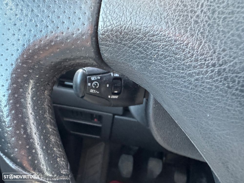 Peugeot 3008 1.6 HDi Executive - 23