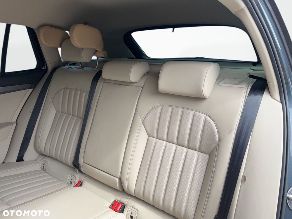 Skoda Superb 2.0 TSI Style DSG - 35