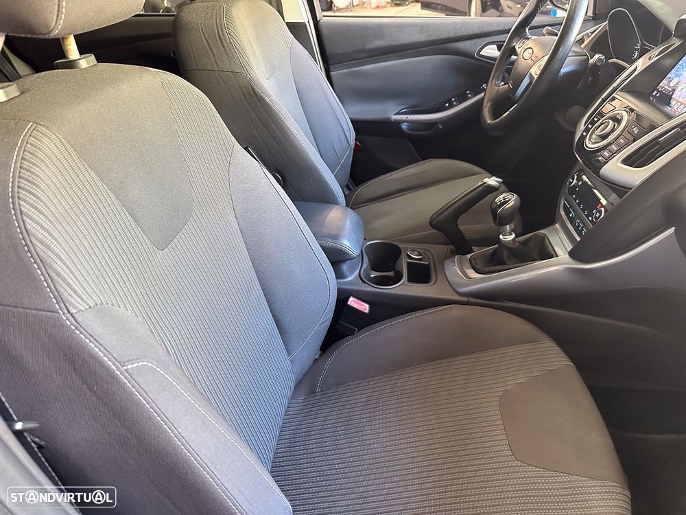 Ford Focus SW 1.6 TDCi Titanium Best - 8
