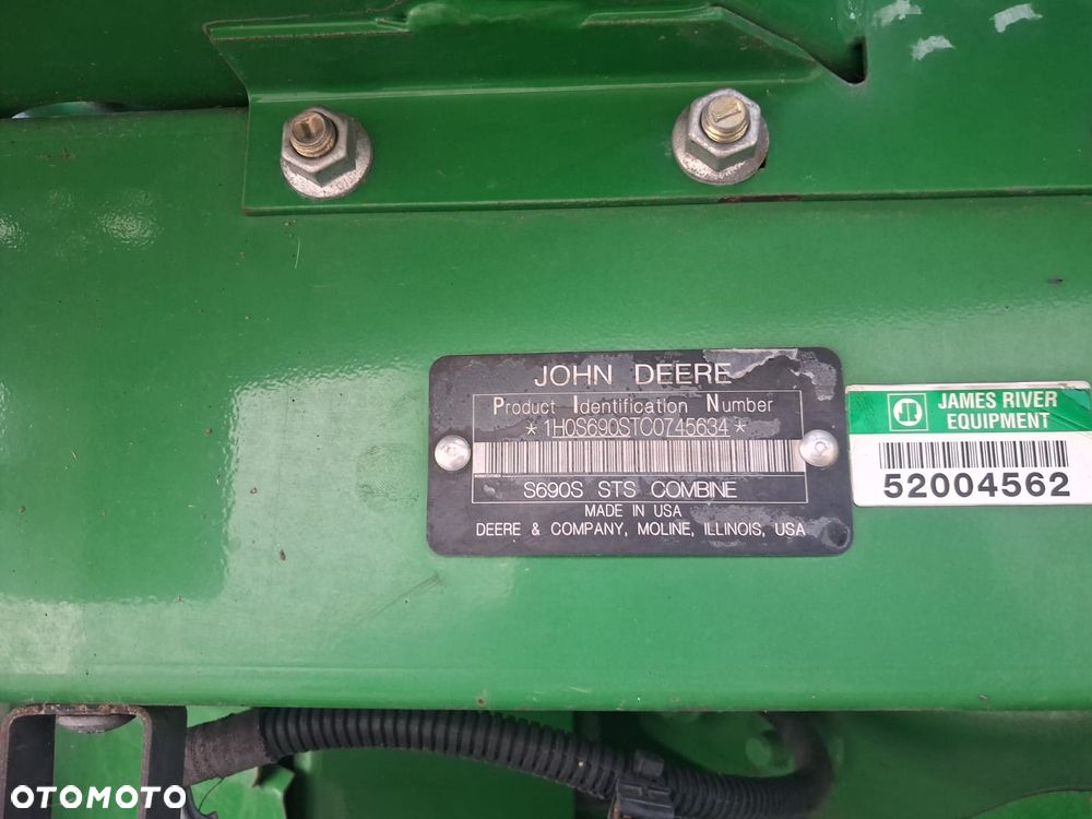 John Deere S690 - 6