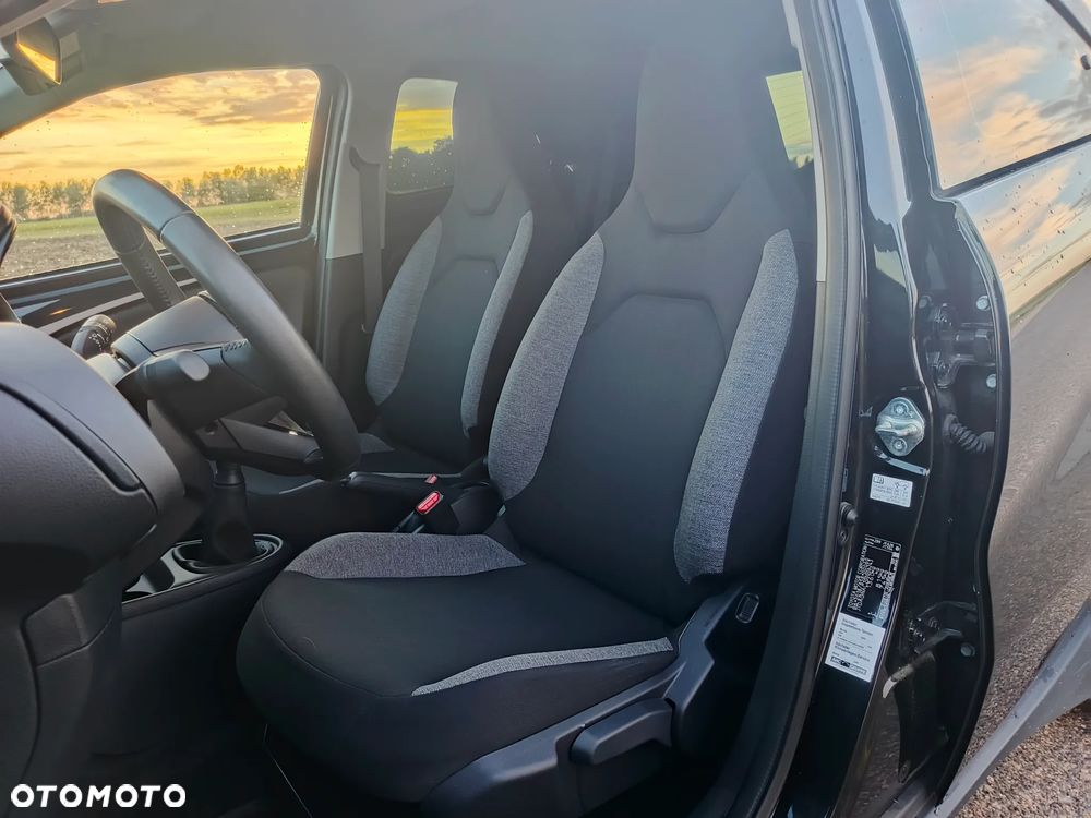 Toyota Aygo 1.0 VVT-i Black Edition - 13