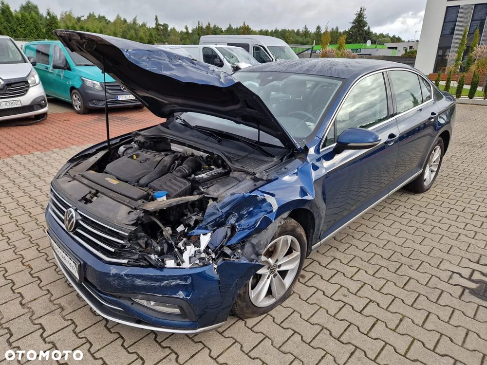 Volkswagen Passat 1.5 TSI EVO Elegance DSG - 9