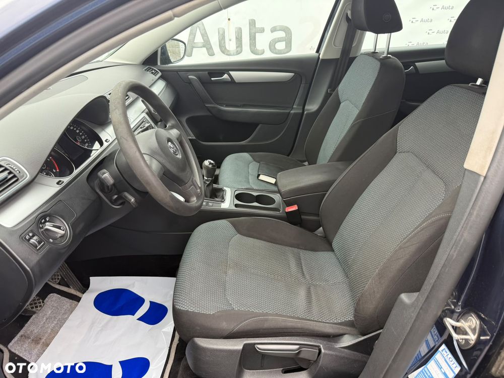 Volkswagen Passat Variant 1.6 TDI BlueMotion - 12