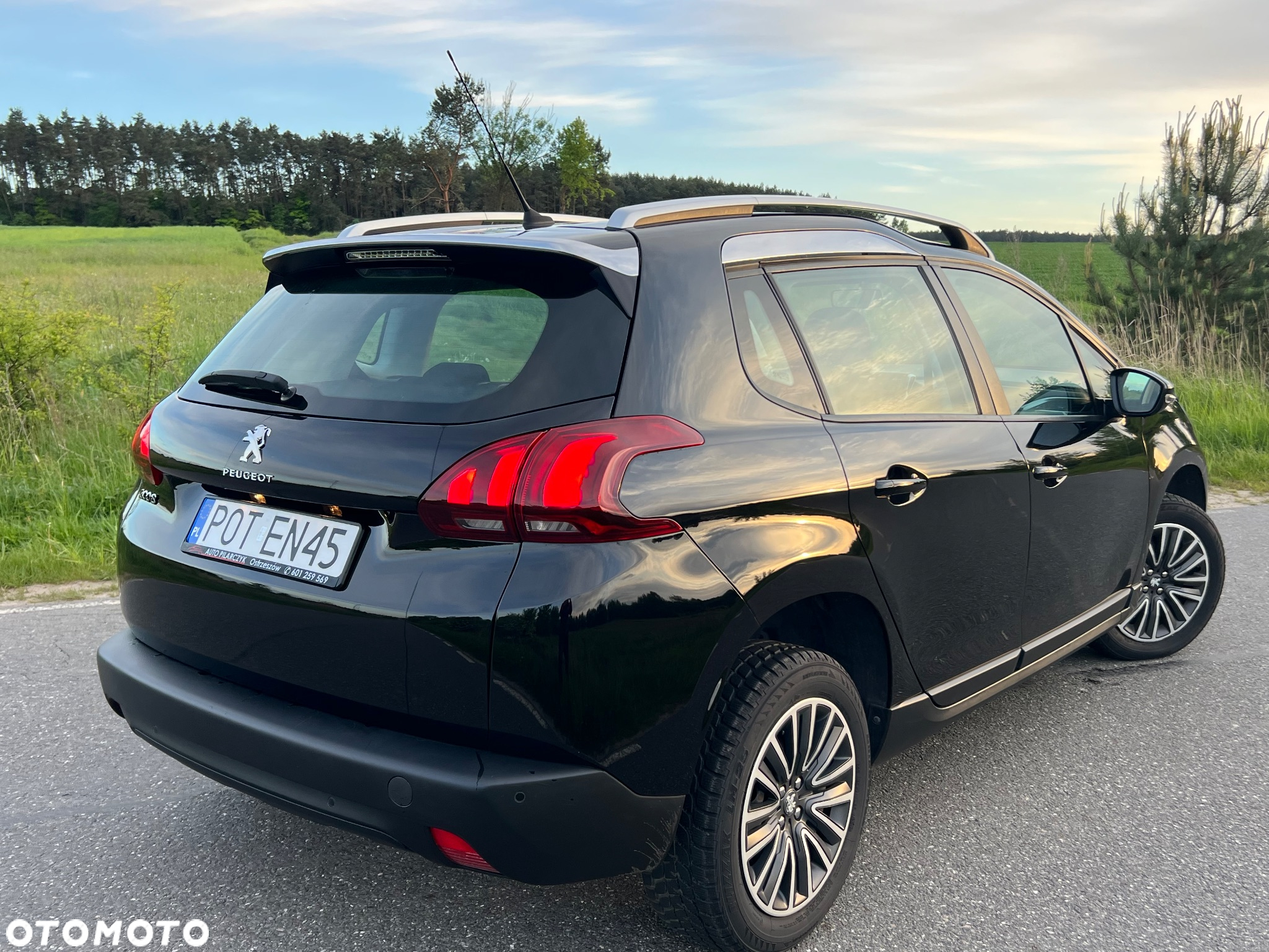 Peugeot 2008 PureTech 110 Stop&Start Business-Line - 4