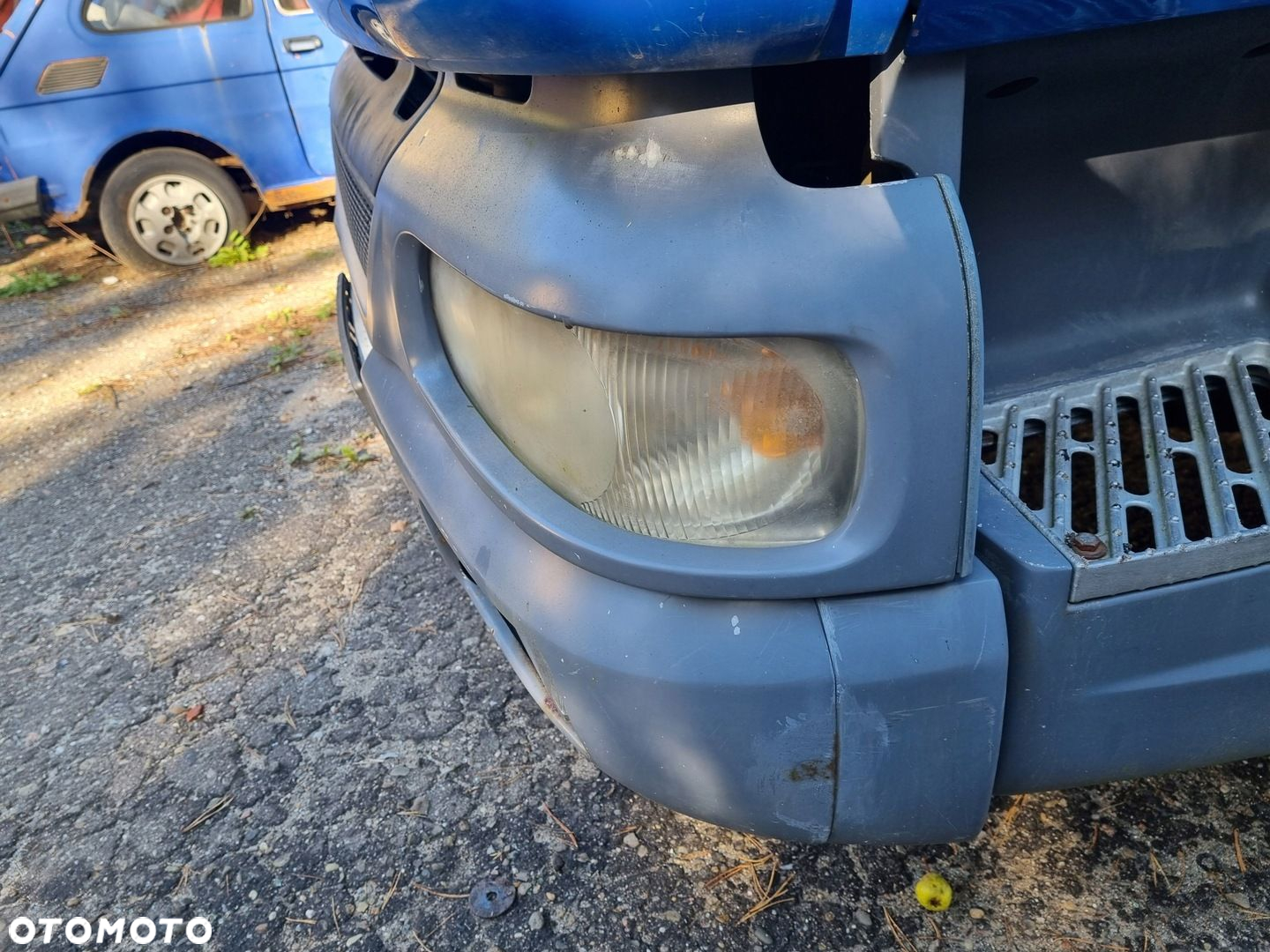 DAF LF 45 2004 r. ZDERZAK PRZÓD PRZEDNI + - 2