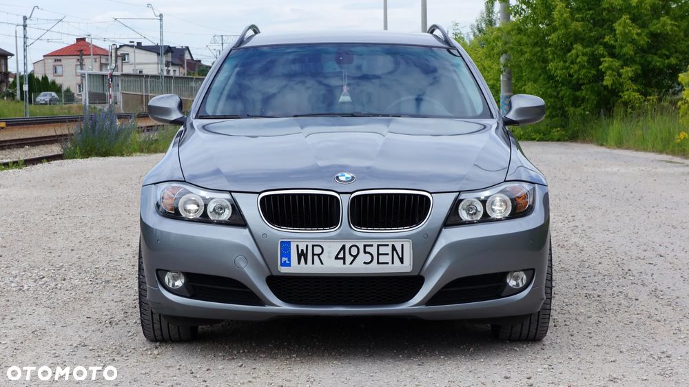 BMW Seria 3 318d DPF - 11