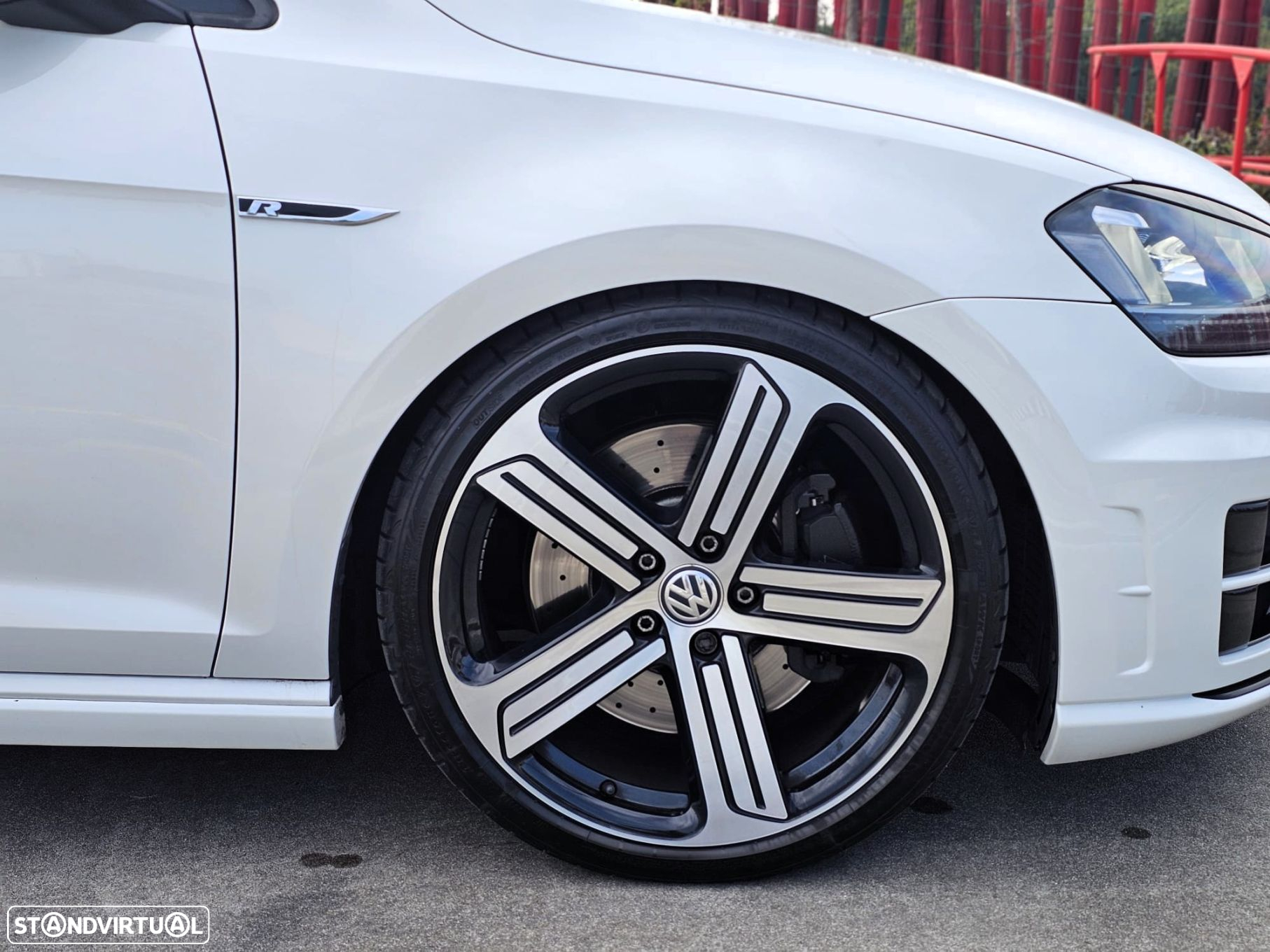 VW Golf 2.0 TSi R DSG - 12