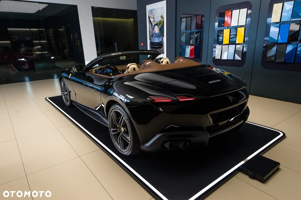 Ferrari Roma Spider - 5