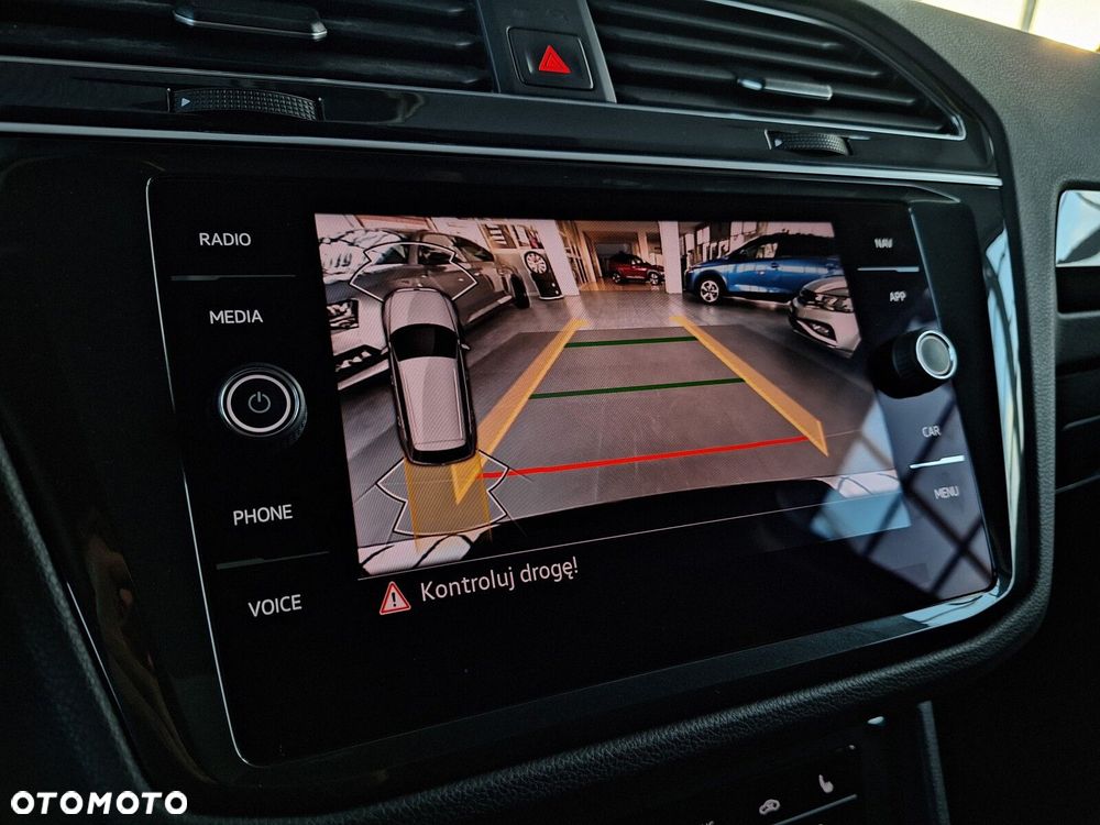 Volkswagen Tiguan 2.0 TSI 4Mot Elegance DSG - 24