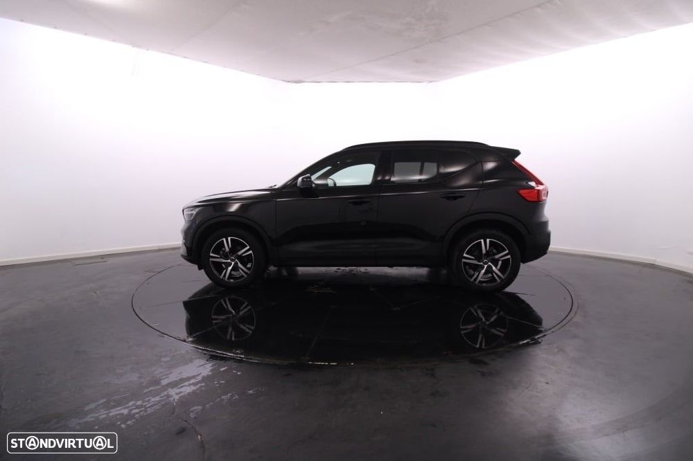 Volvo XC 40 1.5 T2 Plus Dark Auto - 3