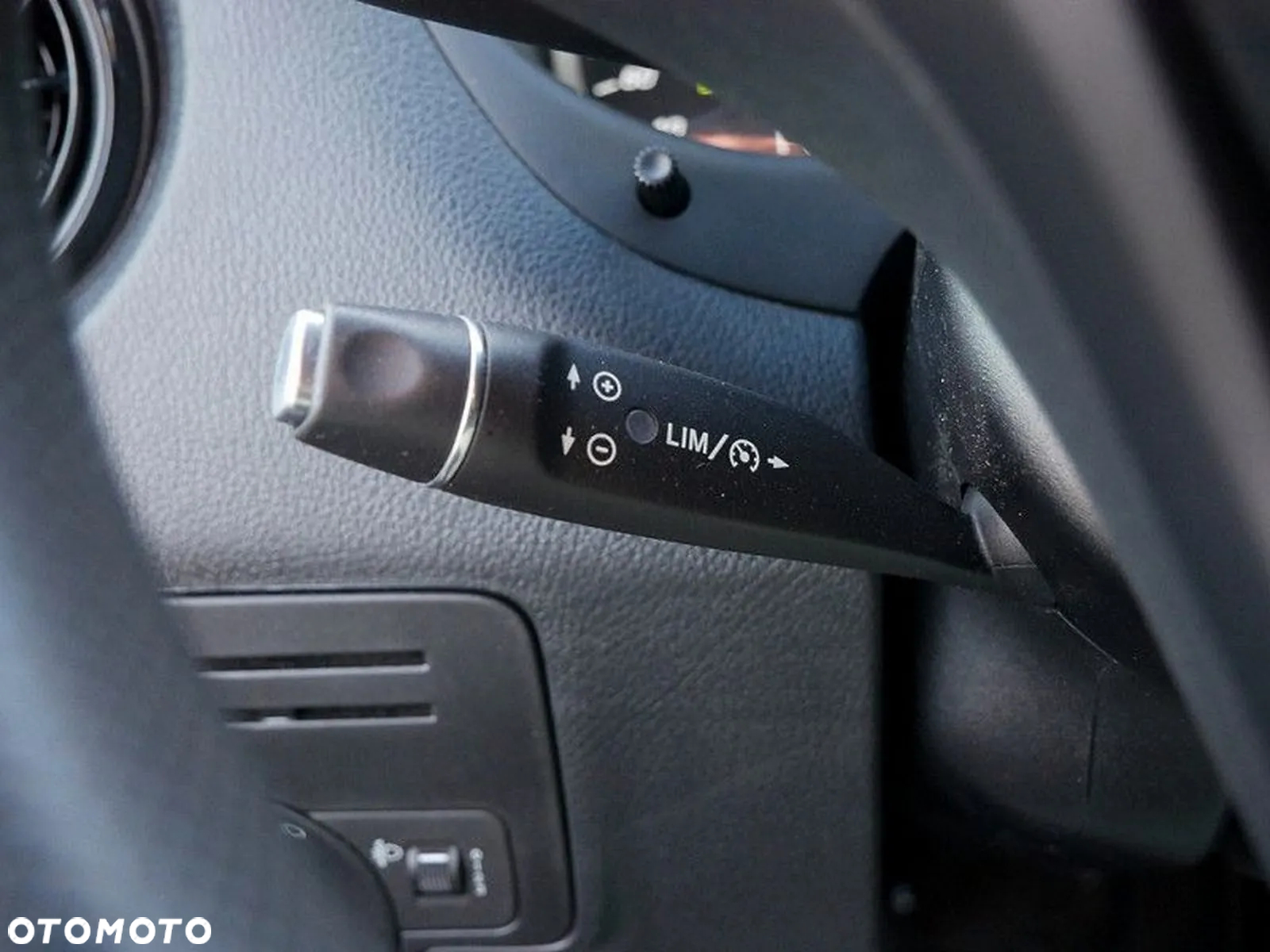 Mercedes-Benz Vito - 25