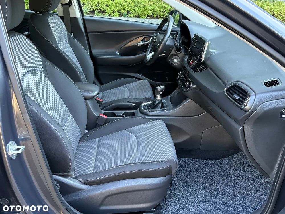 Hyundai i30 1.5 DPI Modern - 16