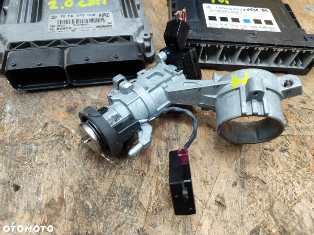 zestaw startowy KOMPUTER BOSCH 0281015774 / 55573539 do OPEL Insignia 2.0 CDTI, całość komplet z foto do odpalenia Twojego auta, sprawdzony - 2