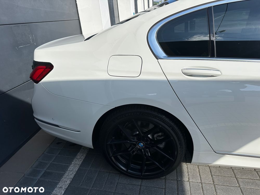 BMW Seria 7 740Li xDrive - 6